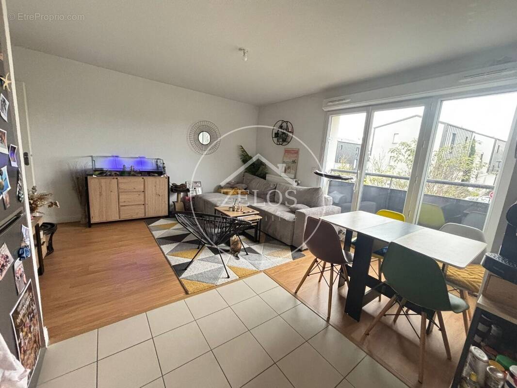 Appartement à VILLENAVE-D&#039;ORNON