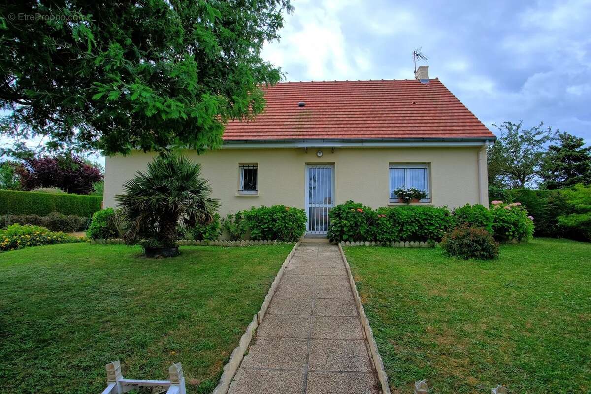 COURSEULLES SUR MER - Maison plain-pied de 91m² - photo 2