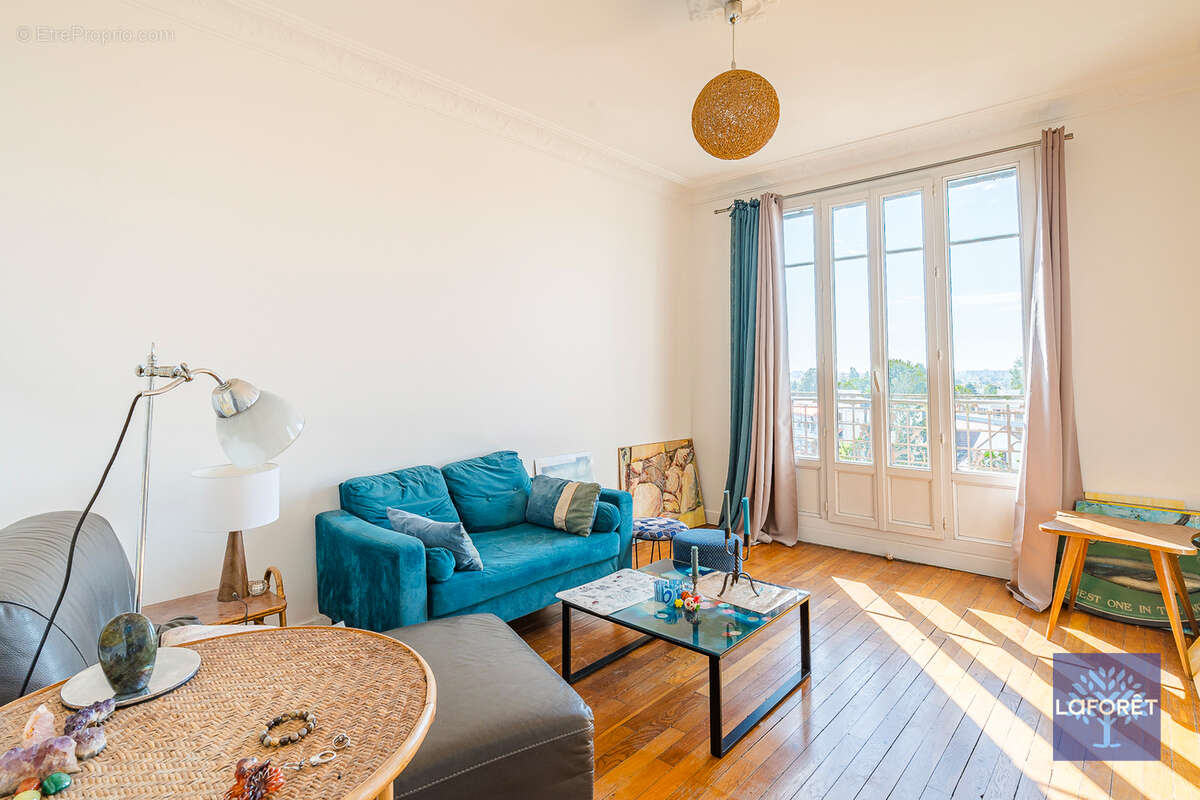 Appartement à LE RAINCY