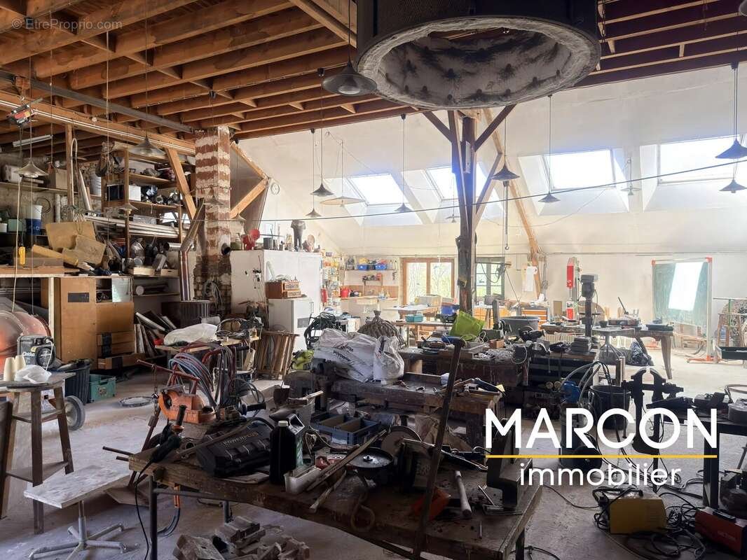 Maison à CHATELUS-MALVALEIX