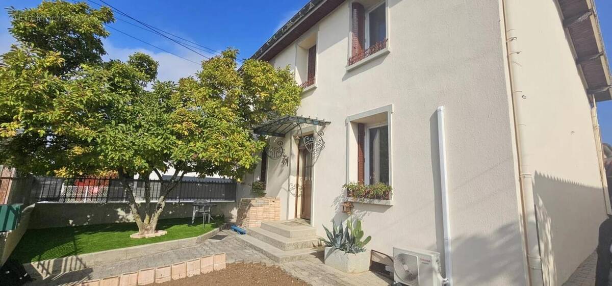 Maison à AMBERIEU-EN-BUGEY