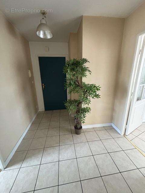 Appartement à LAMORLAYE