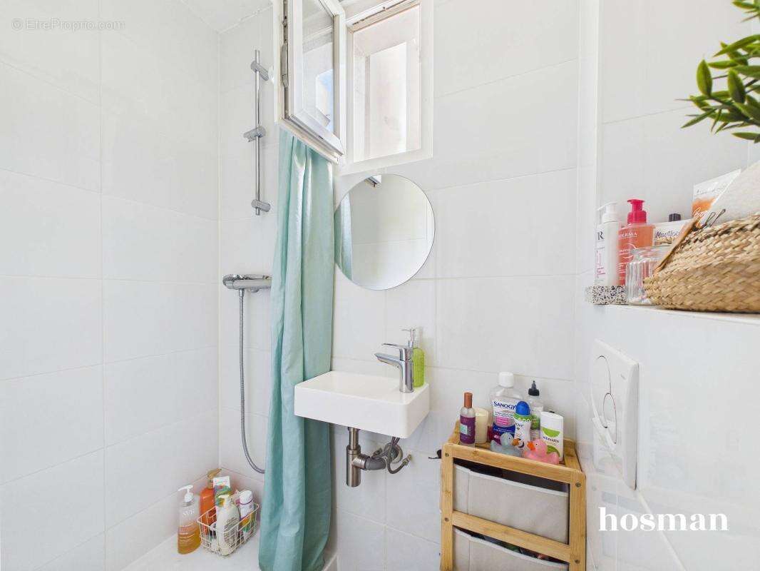 Appartement à PARIS-20E