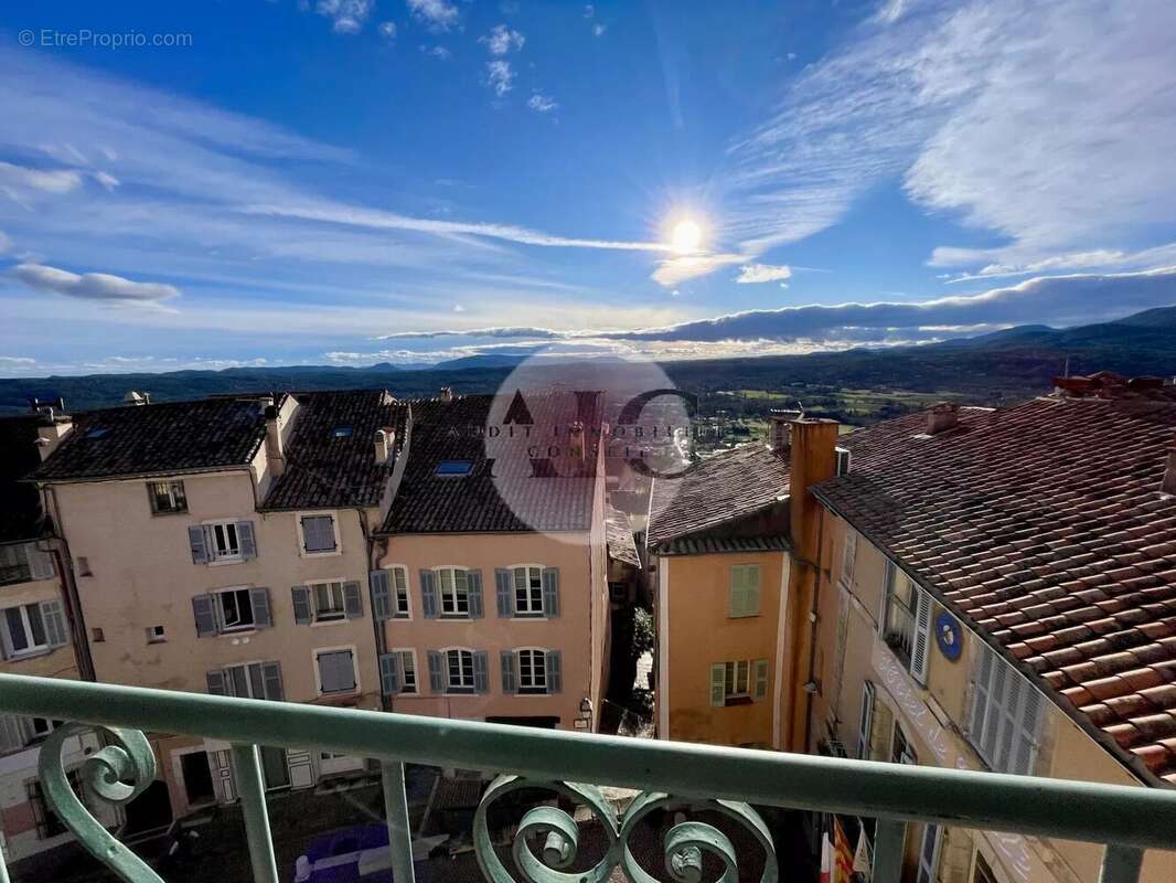 Appartement à FAYENCE