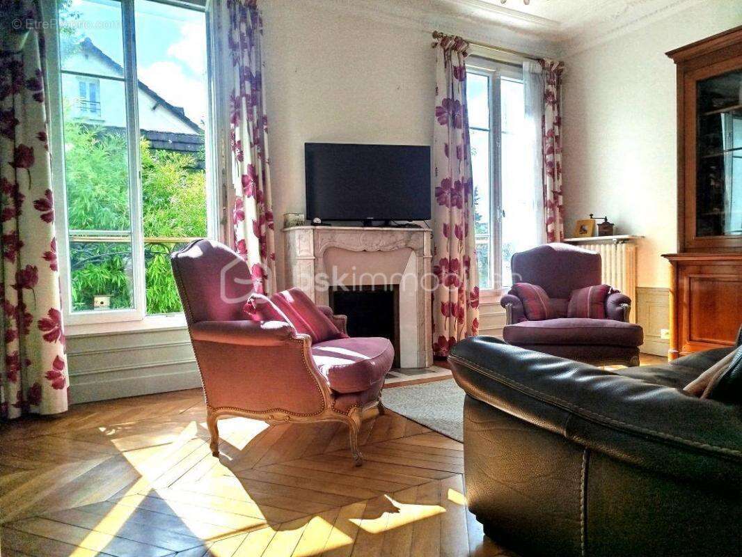 Maison à LES PAVILLONS-SOUS-BOIS