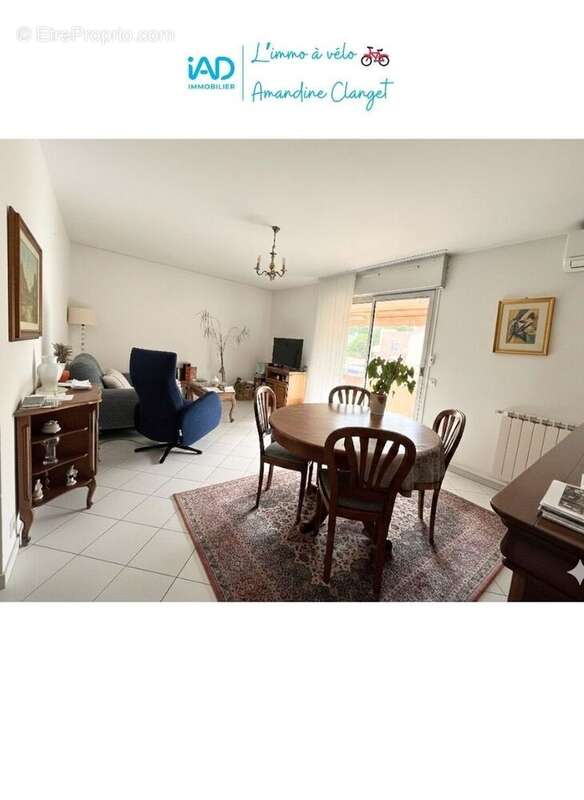 Photo 2 - Appartement à LE PRADET