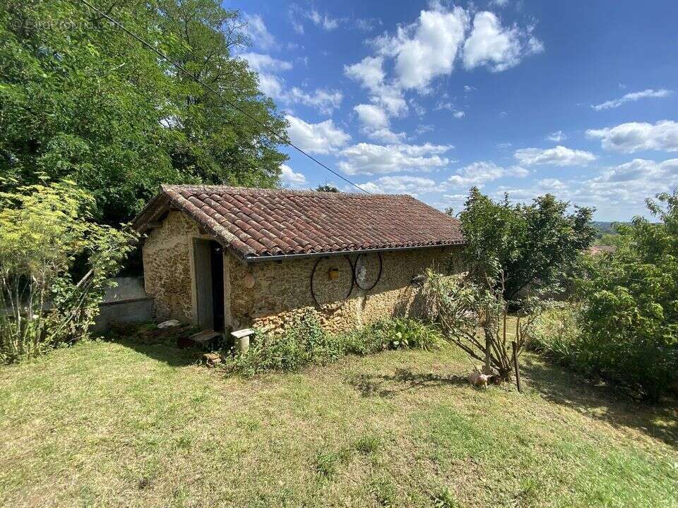 Maison 203 m² à Cazaubon  - photo 66