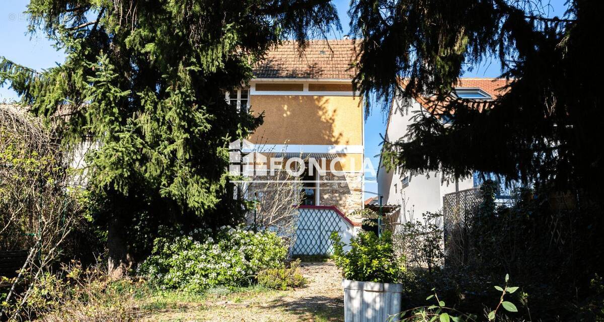 Maison à ERMONT