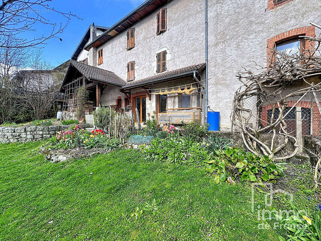 Maison à LANCRANS