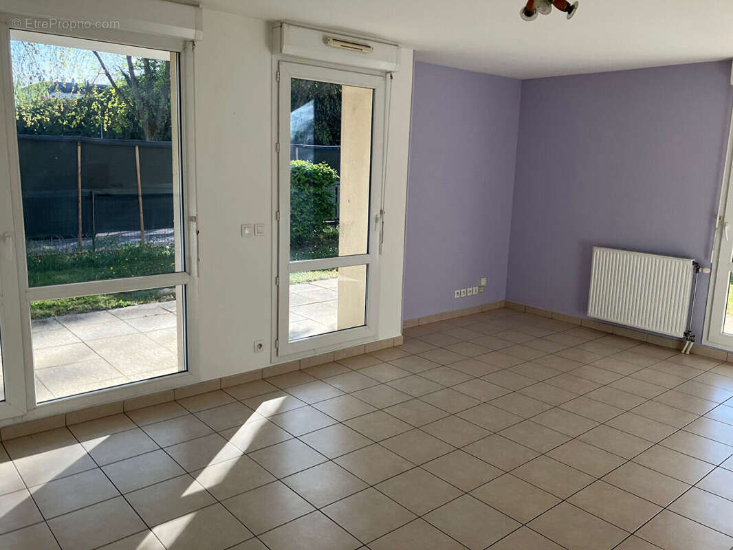 T3 Rez de Jardin St Jean des Vignes avec garage - photo 3