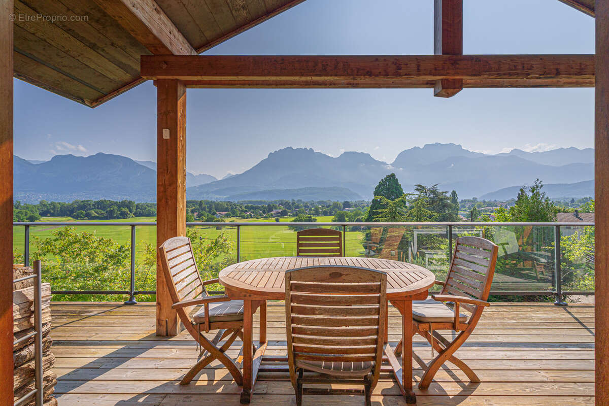 Maison à SAINT-JORIOZ