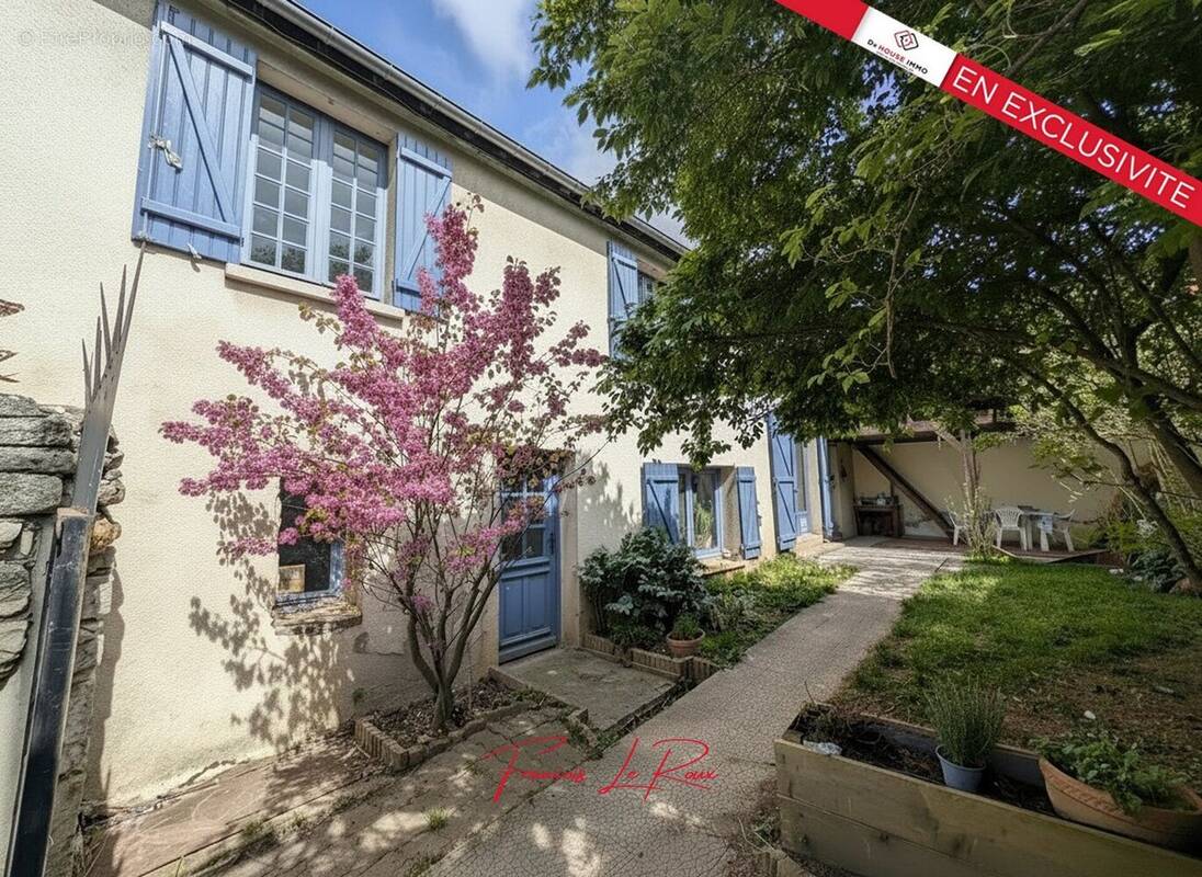 Maison à BENNECOURT