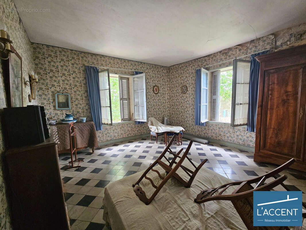 Maison à COMPS