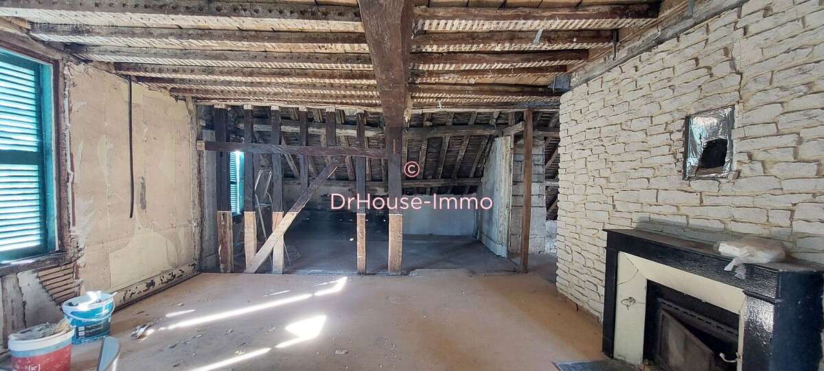Maison 400 m² à Troyes  - photo 9