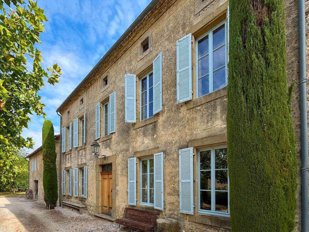 Facade - Maison à SAINT-MICHEL-DE-LANES