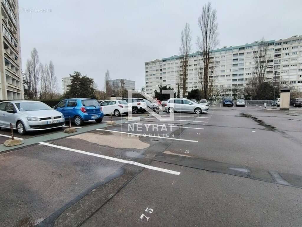 Parking à CHALON-SUR-SAONE