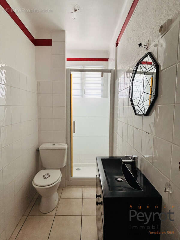 Appartement 82 m² à Saint-Nazaire  - photo 5