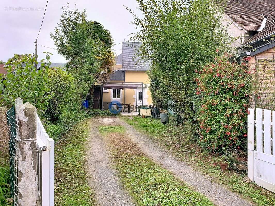 Maison à VOUVRAY-SUR-LOIR