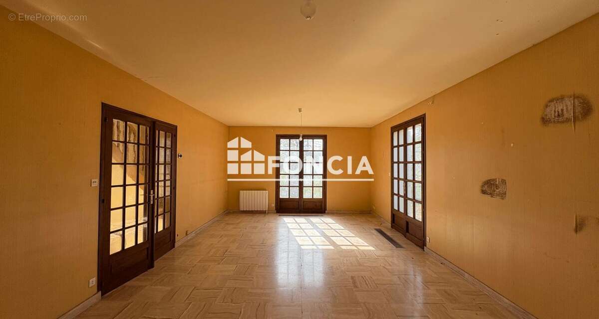 Maison à NOGENT-SUR-EURE