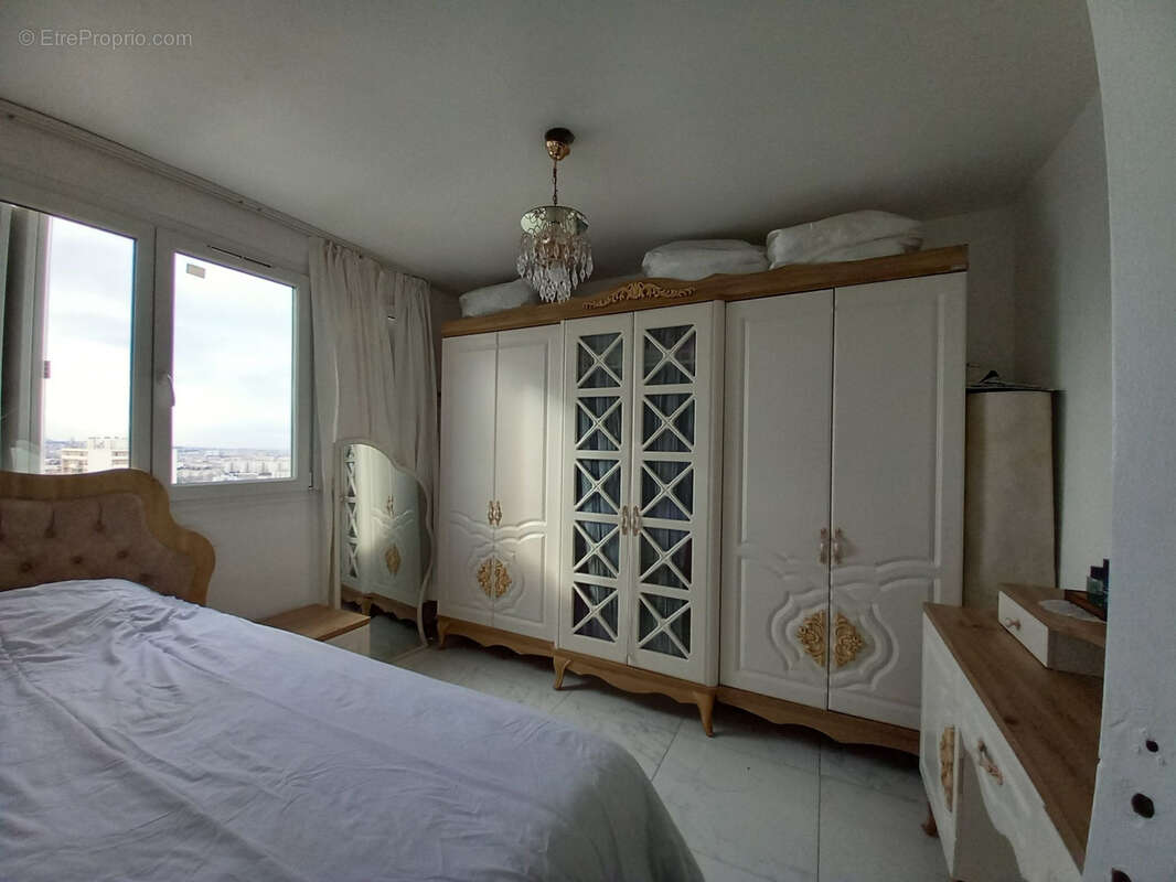 Appartement à MARSEILLE-14E