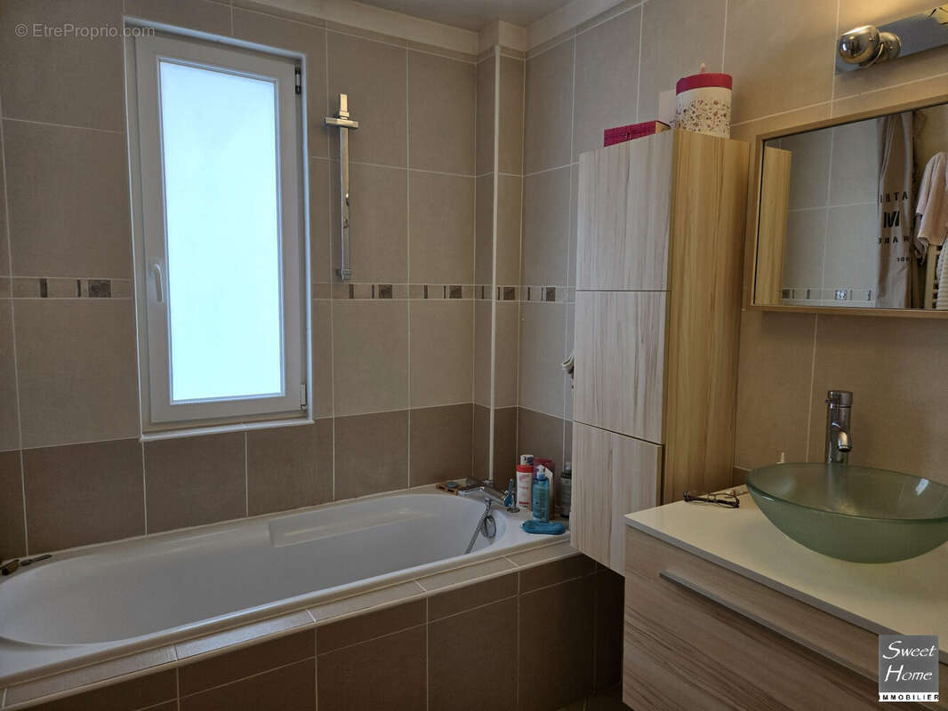 Maison à MAGNY-LES-HAMEAUX