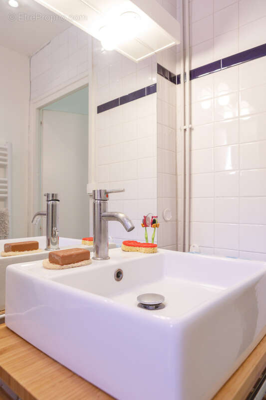 Maison à MOGNENEINS