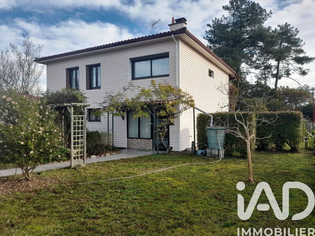 Photo 1 - Maison à PARENTIS-EN-BORN