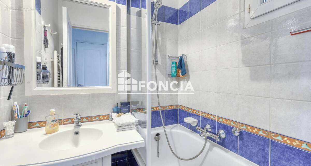 Appartement à SIX-FOURS-LES-PLAGES