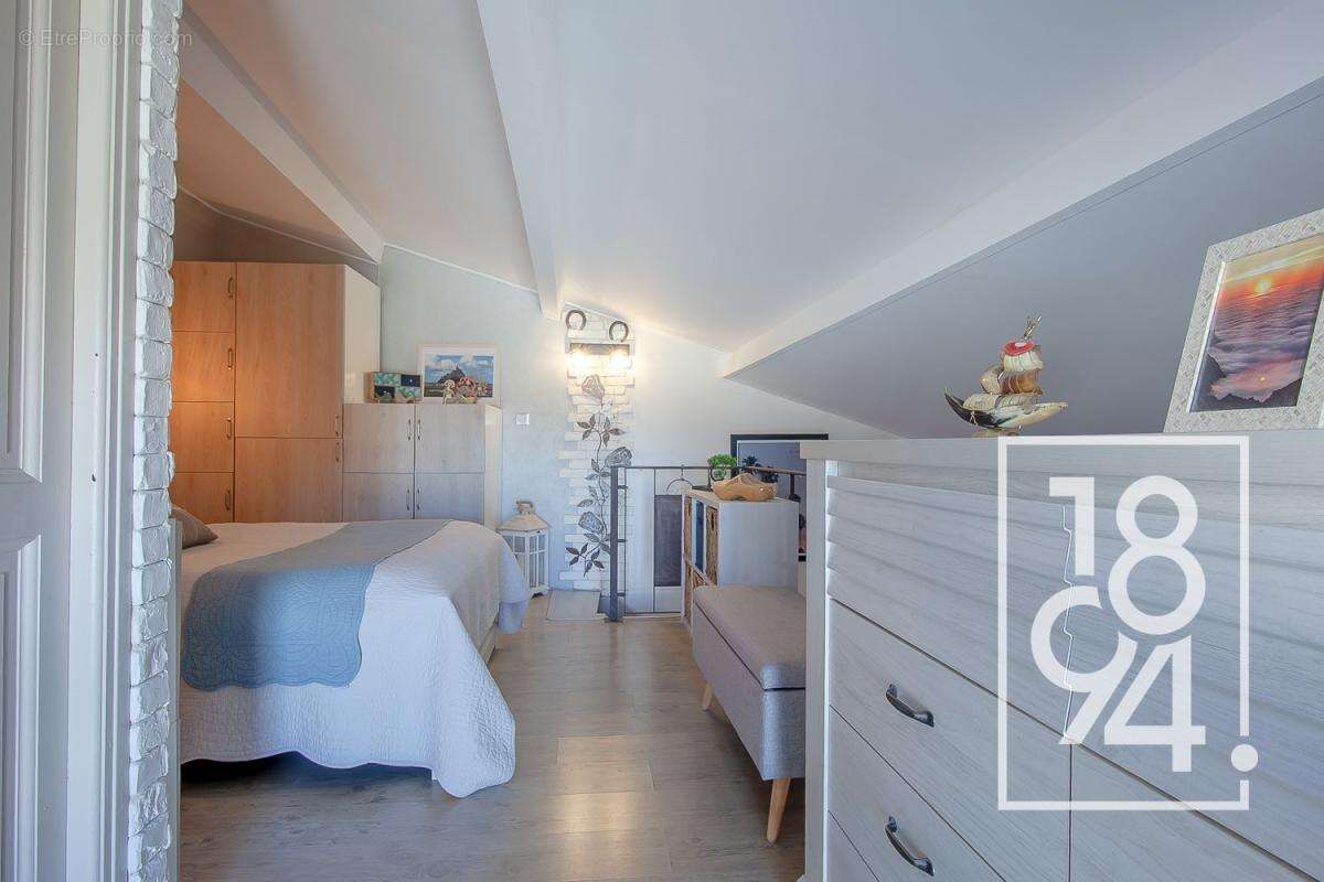 Appartement à VENELLES