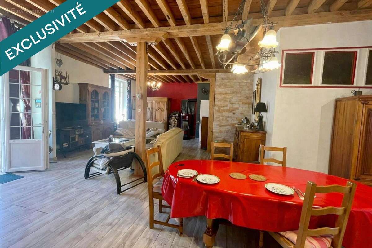 Maison 200 m² à Croze  - photo 3