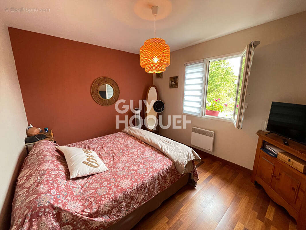 Maison familiale avec piscine sur terrain de 1165 m² à Ychoux - photo 5