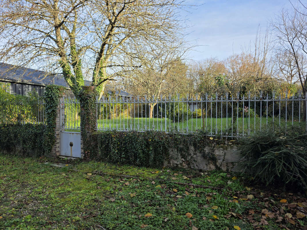 Maison à CHAMPIGNELLES