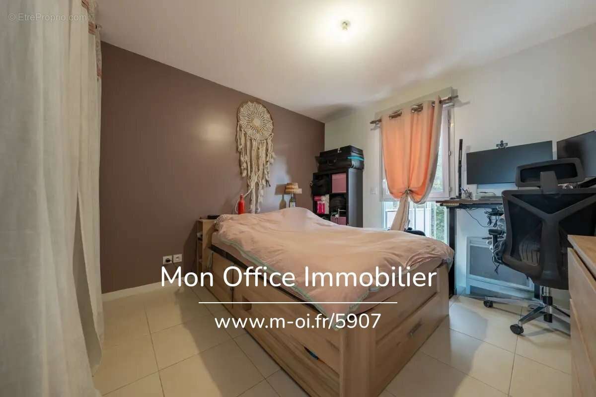 Appartement à ROUSSET