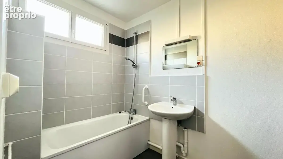 Appartement Angers 4 pièces 66 m2 centre ville - photo 5