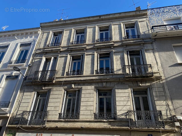 Appartement à SAINT-ETIENNE