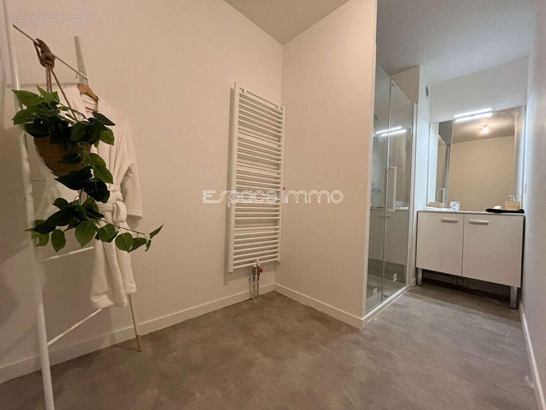 Appartement à NOTRE-DAME-DE-BONDEVILLE