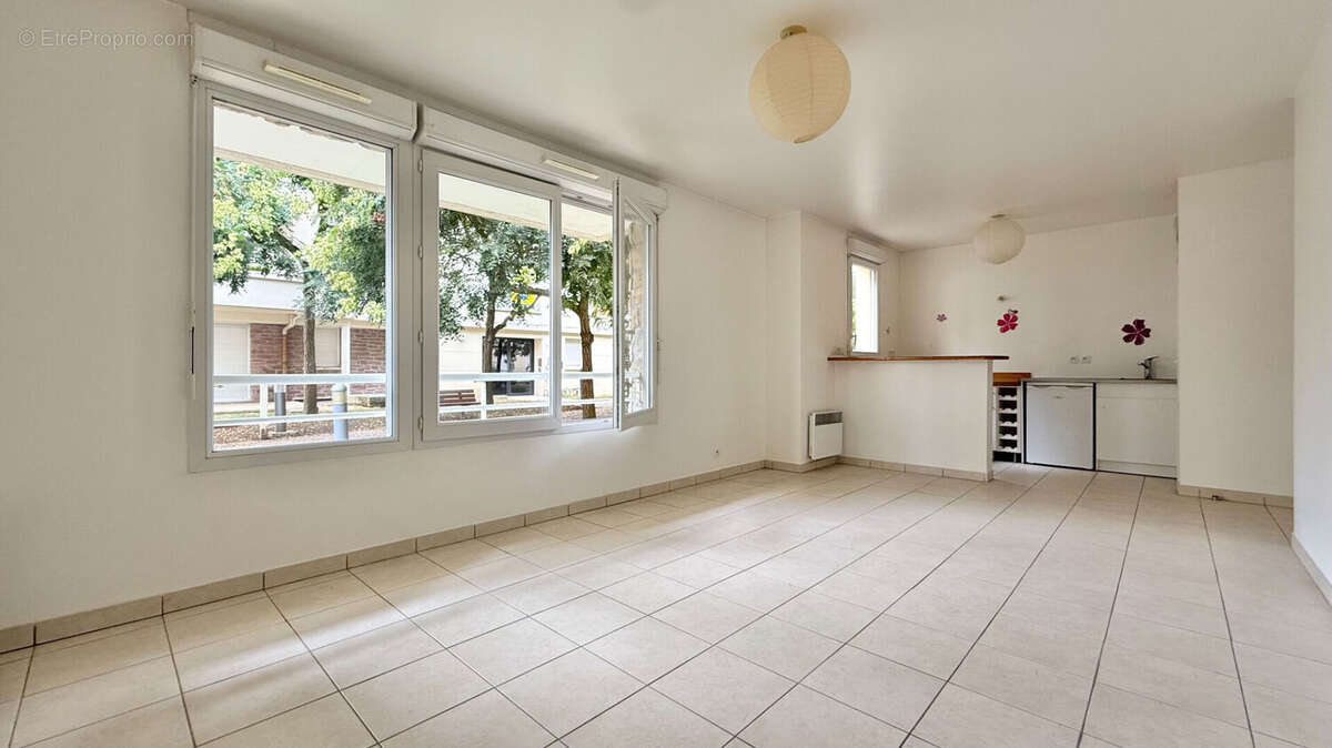 Appartement à CORBEIL-ESSONNES