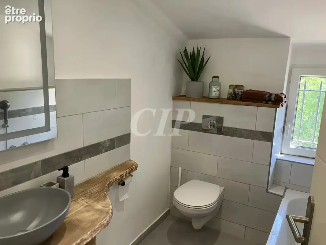Flayosc maison t5 sur 1 hectare avec piscine - photo 15