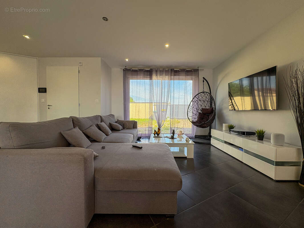 Maison à MARTRES-SUR-MORGE