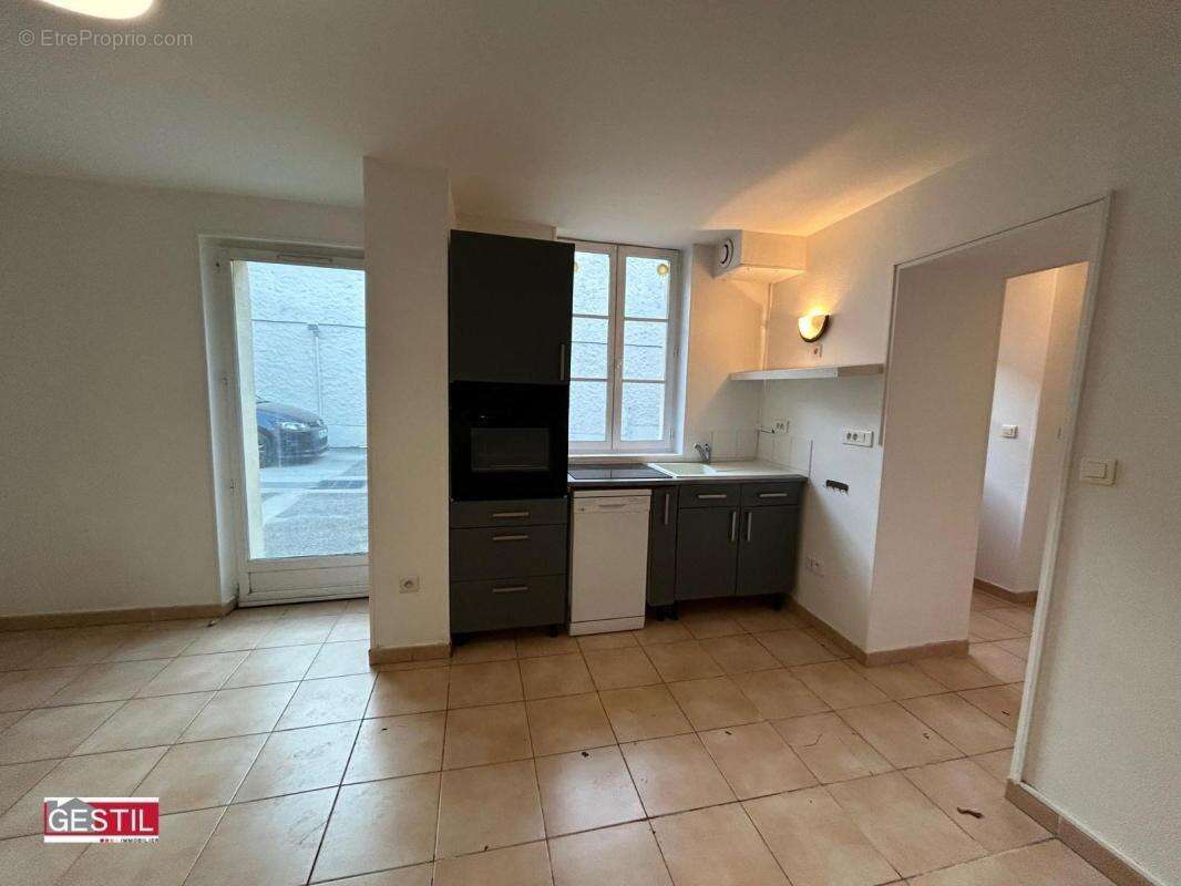 Appartement à NEUVILLE-SUR-OISE