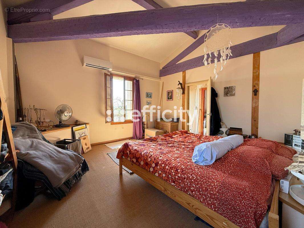 Maison à SAINT-FELIX-DE-LODEZ