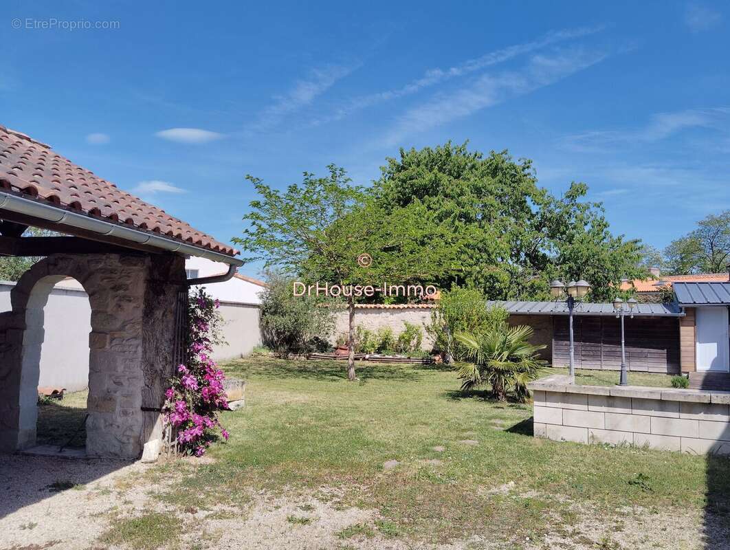Maison 131 m² à Chabournay  - photo 25