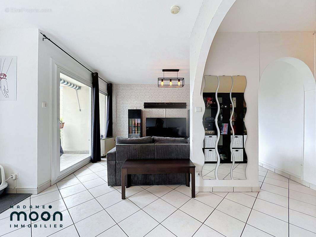 Appartement à OULLINS