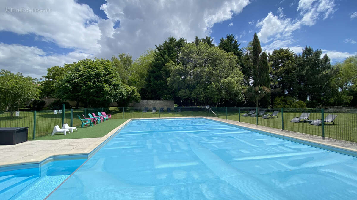Maison à MORTAGNE-SUR-GIRONDE