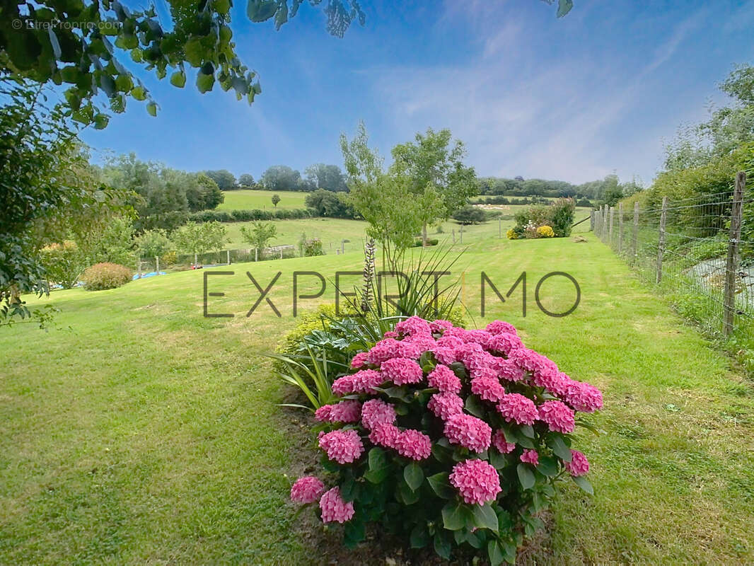 Maison à VILLERS-BOCAGE