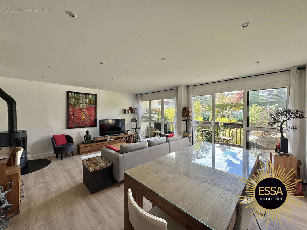 Appartement à NOISY-LE-ROI