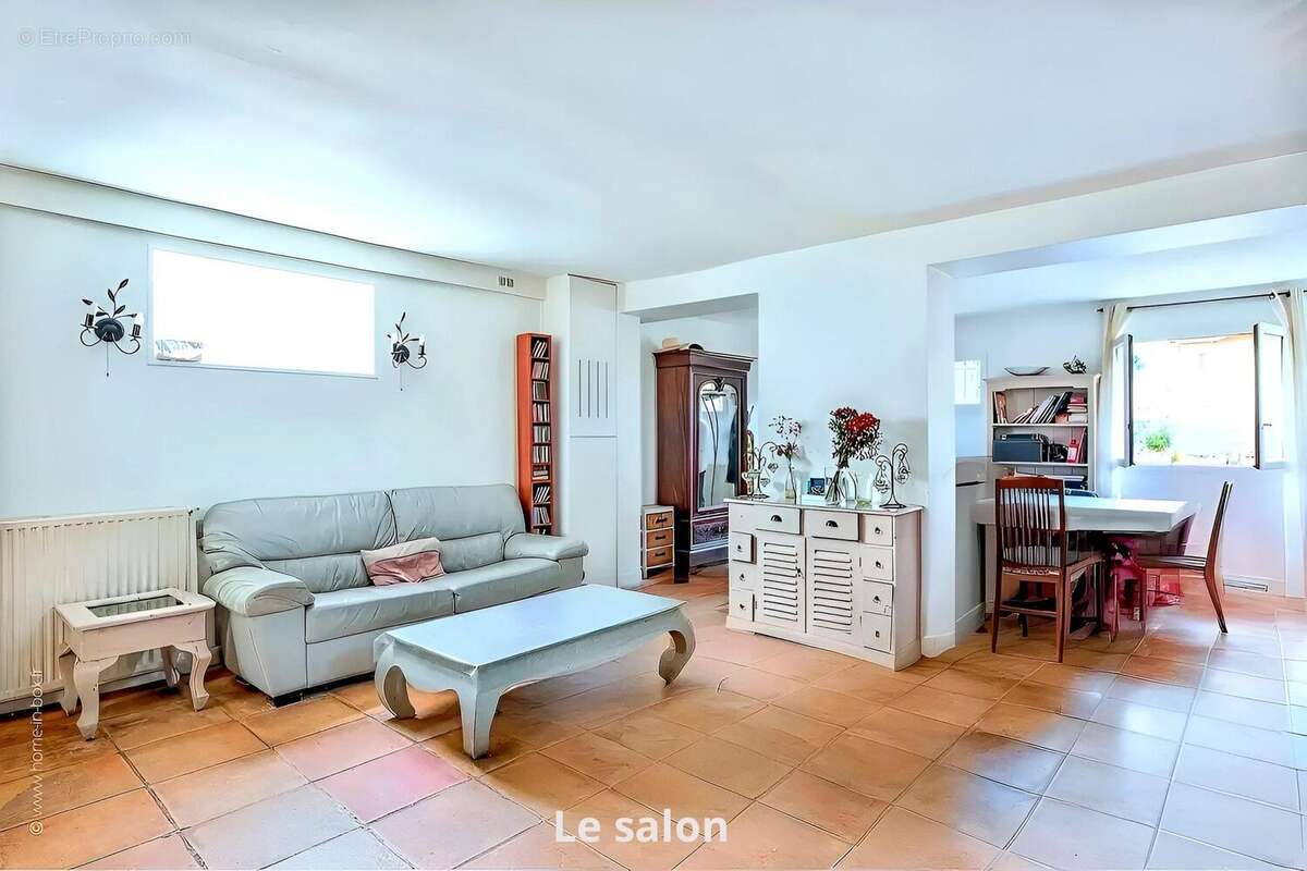 Maison à SURESNES