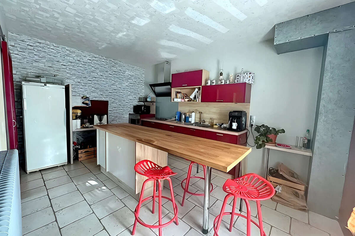 Charmante maison 3 chambres avec piscine à Rainans - photo 8