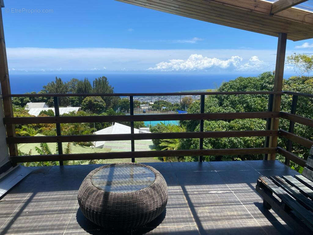 Appartement à SAINT-DENIS