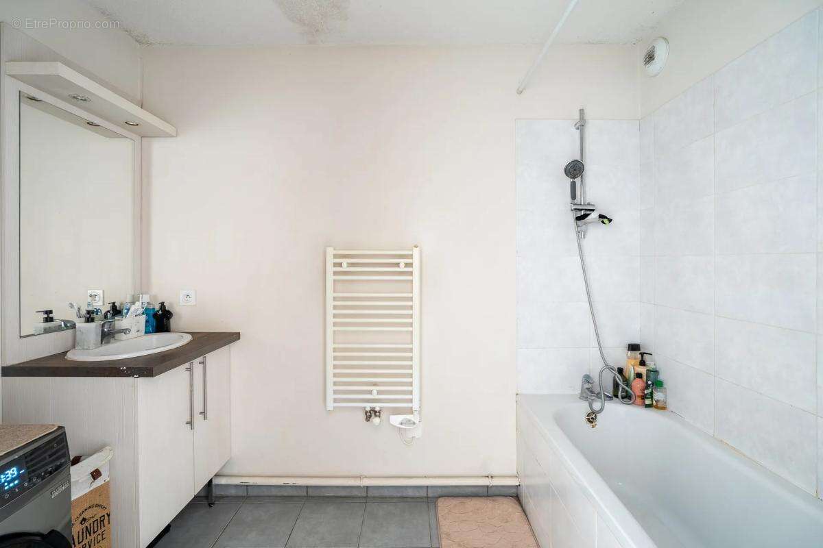 Appartement à VILLENAVE-D'ORNON